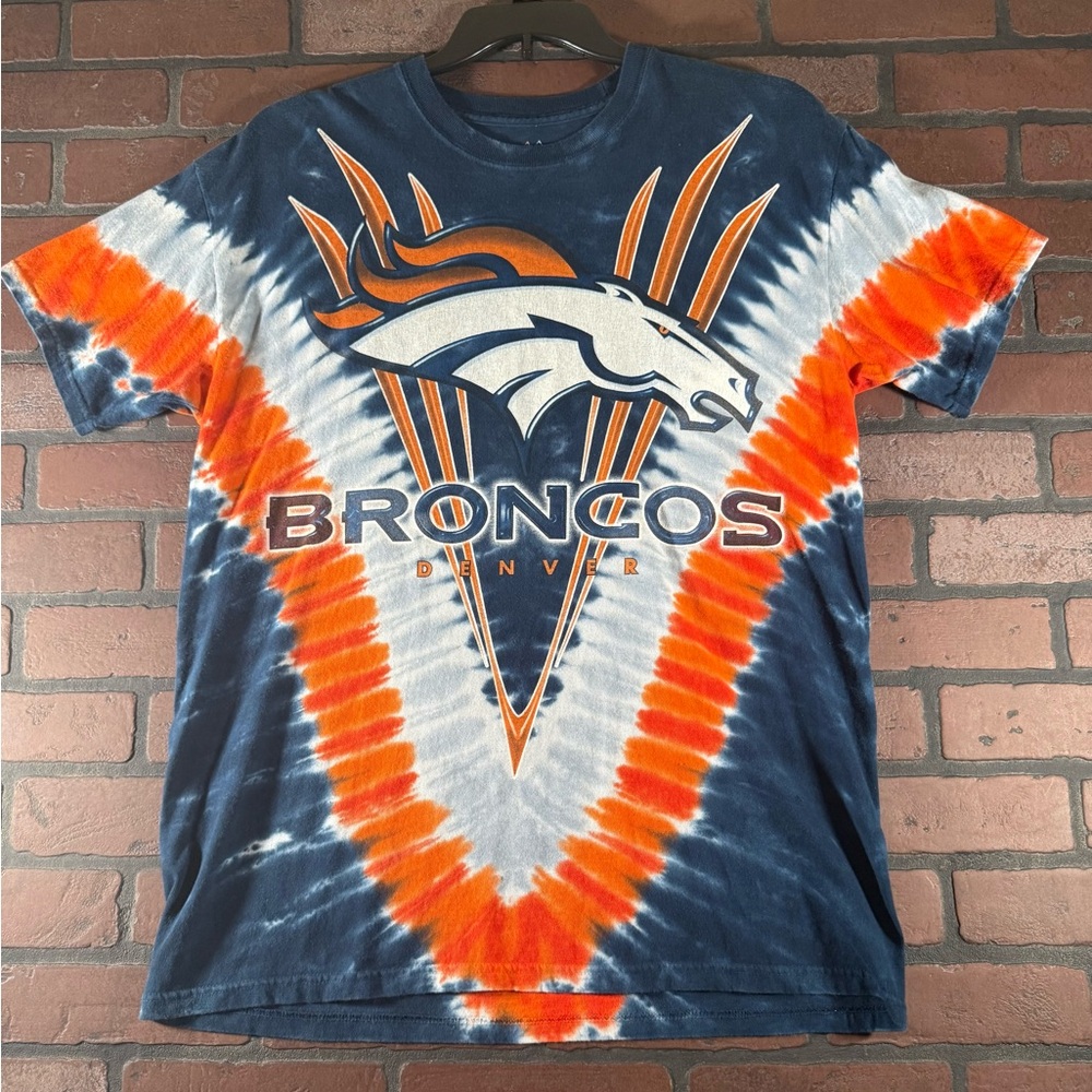 🟠🔵 Denver Broncos Tie-Dye Tee by Majestic ( L )